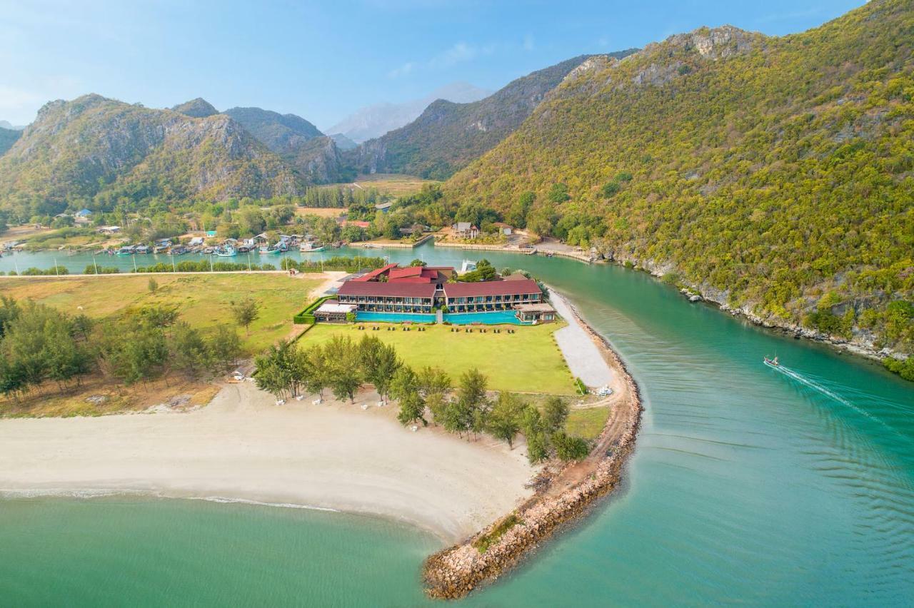拉斯拉普拉布里海滩度假村 三百峰 外观 照片